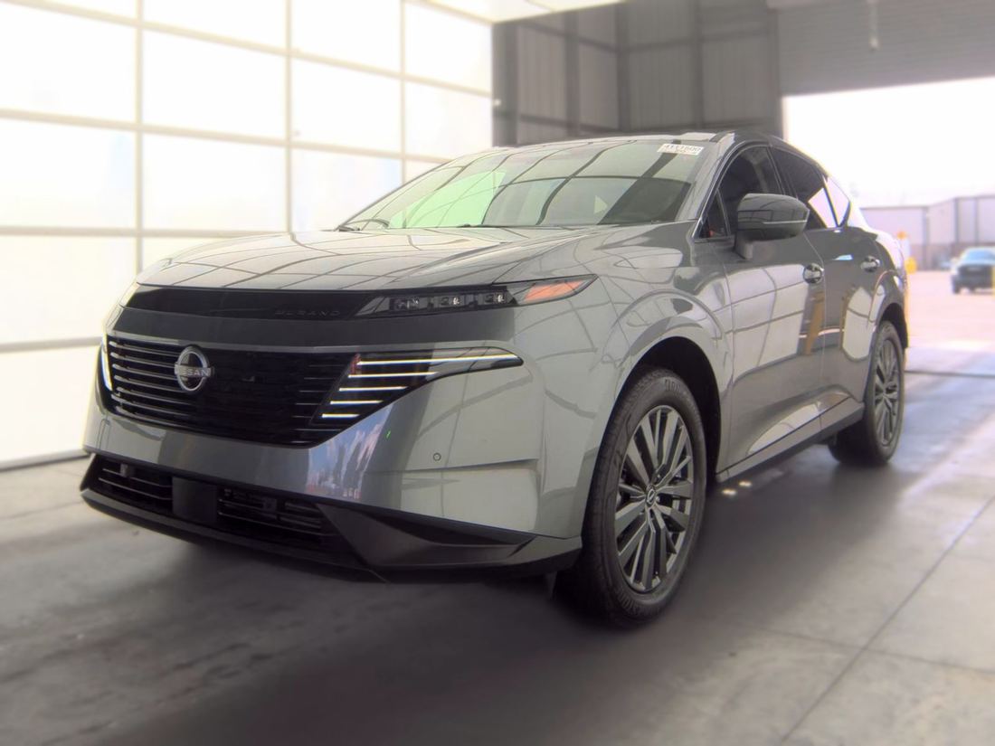 2026 NISSAN SL