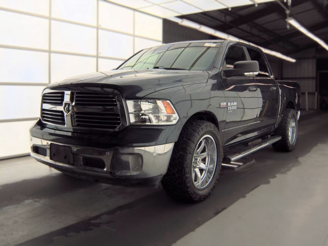2019 RAM SLT