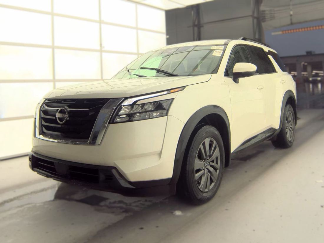2024 NISSAN SV