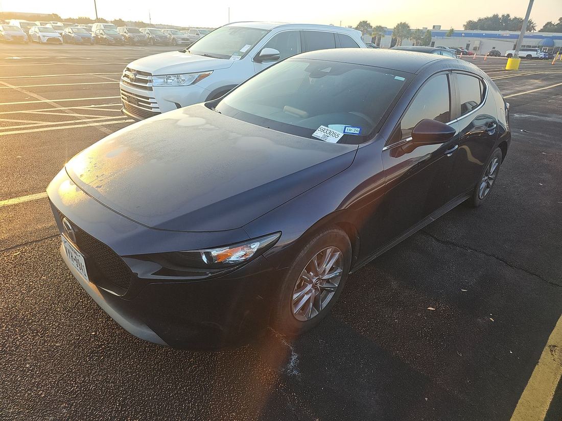 2022 MAZDA Mazda3