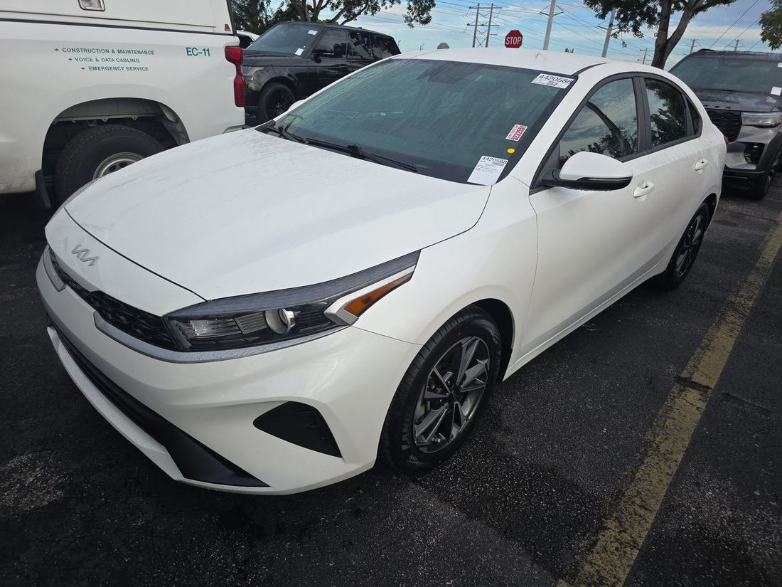 2023 KIA LX, LXS