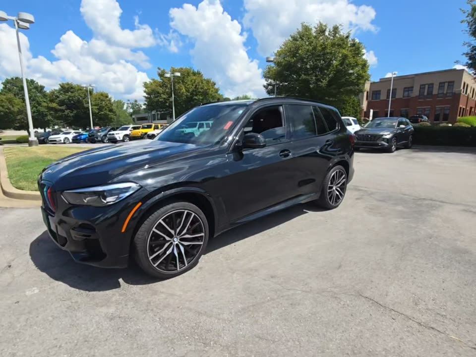 2022 BMW M50i