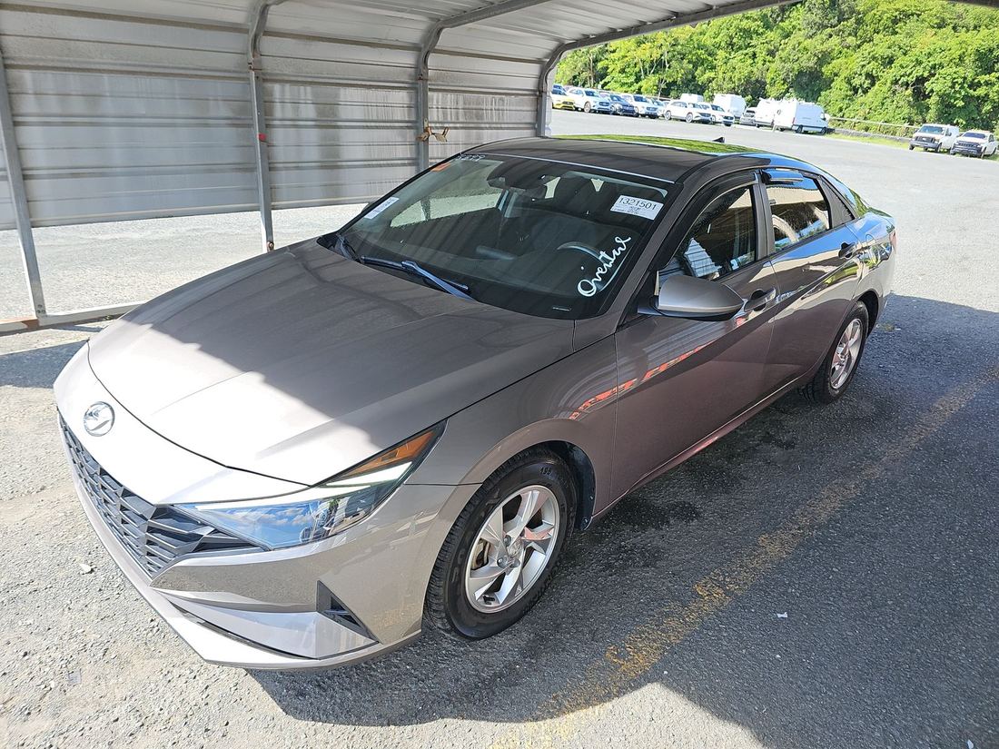 2022 HYUNDAI SE