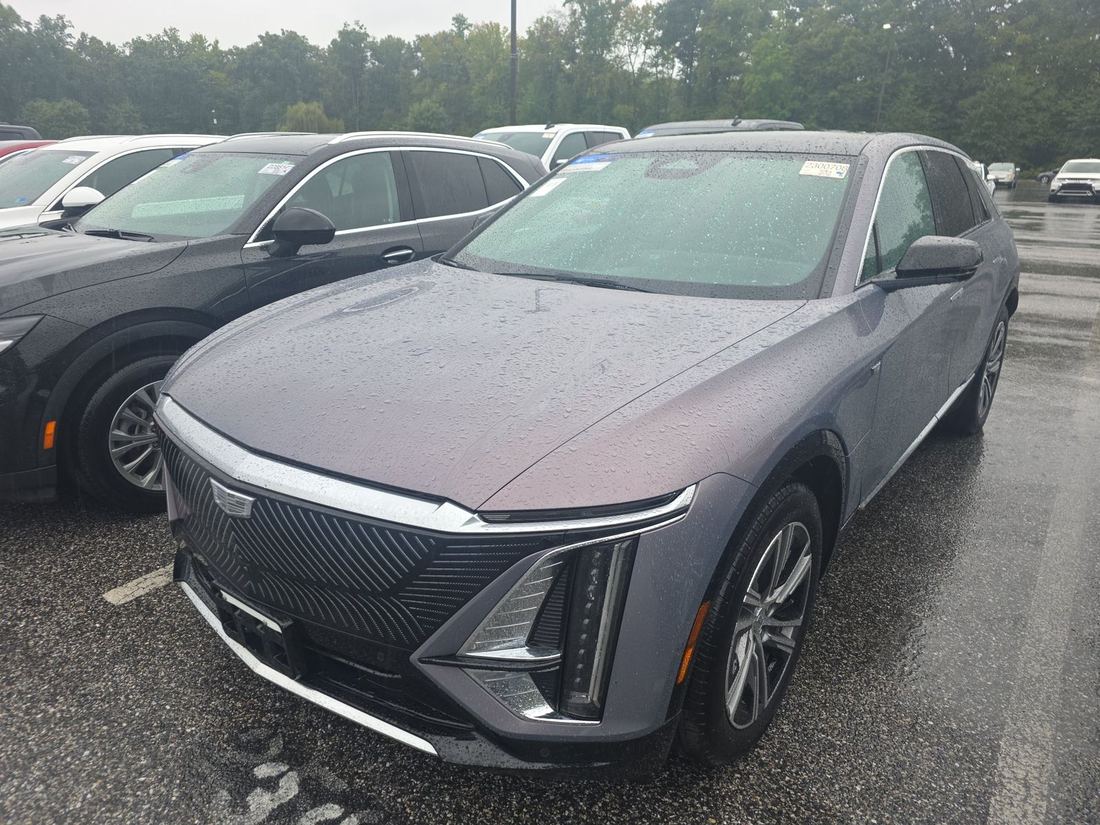 2024 CADILLAC Lux-1