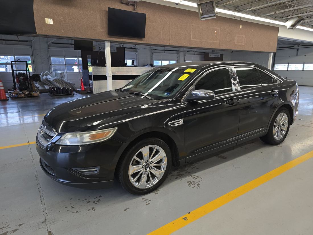 2011 FORD Limited