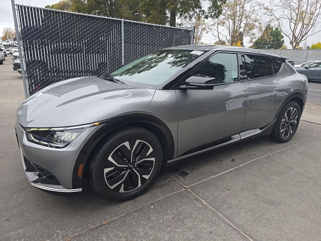 2023 KIA Light, Wind