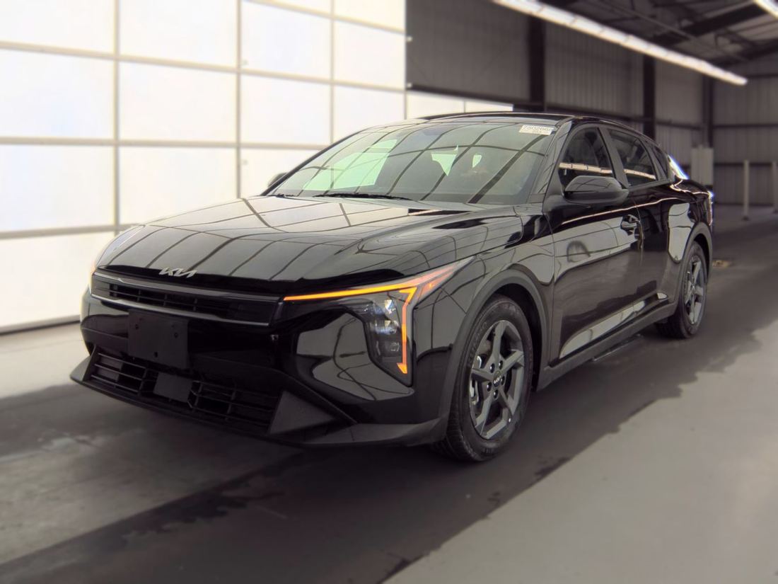 2025 KIA LX, LXS