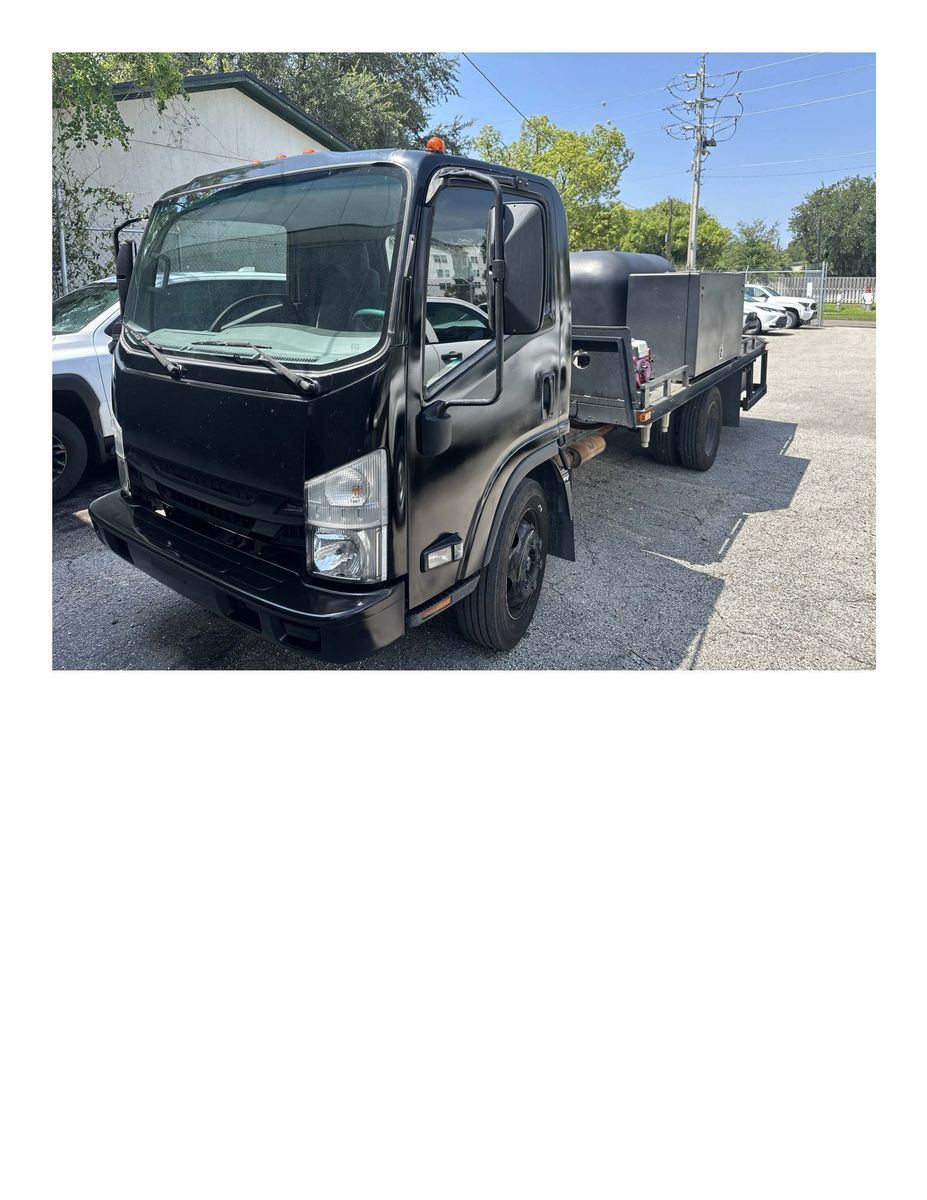 2020 Isuzu NPR-HD