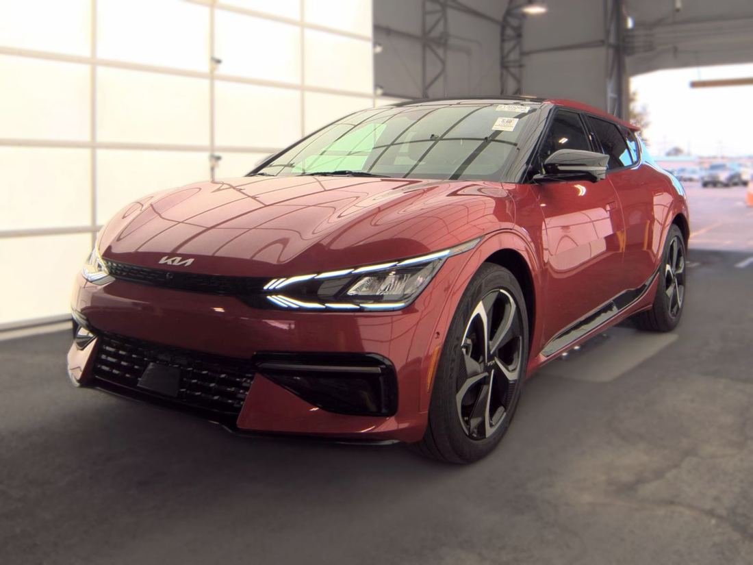2023 KIA GT-Line
