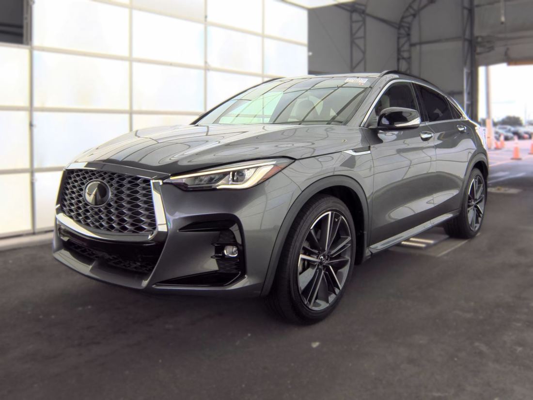2023 INFINITI Luxe