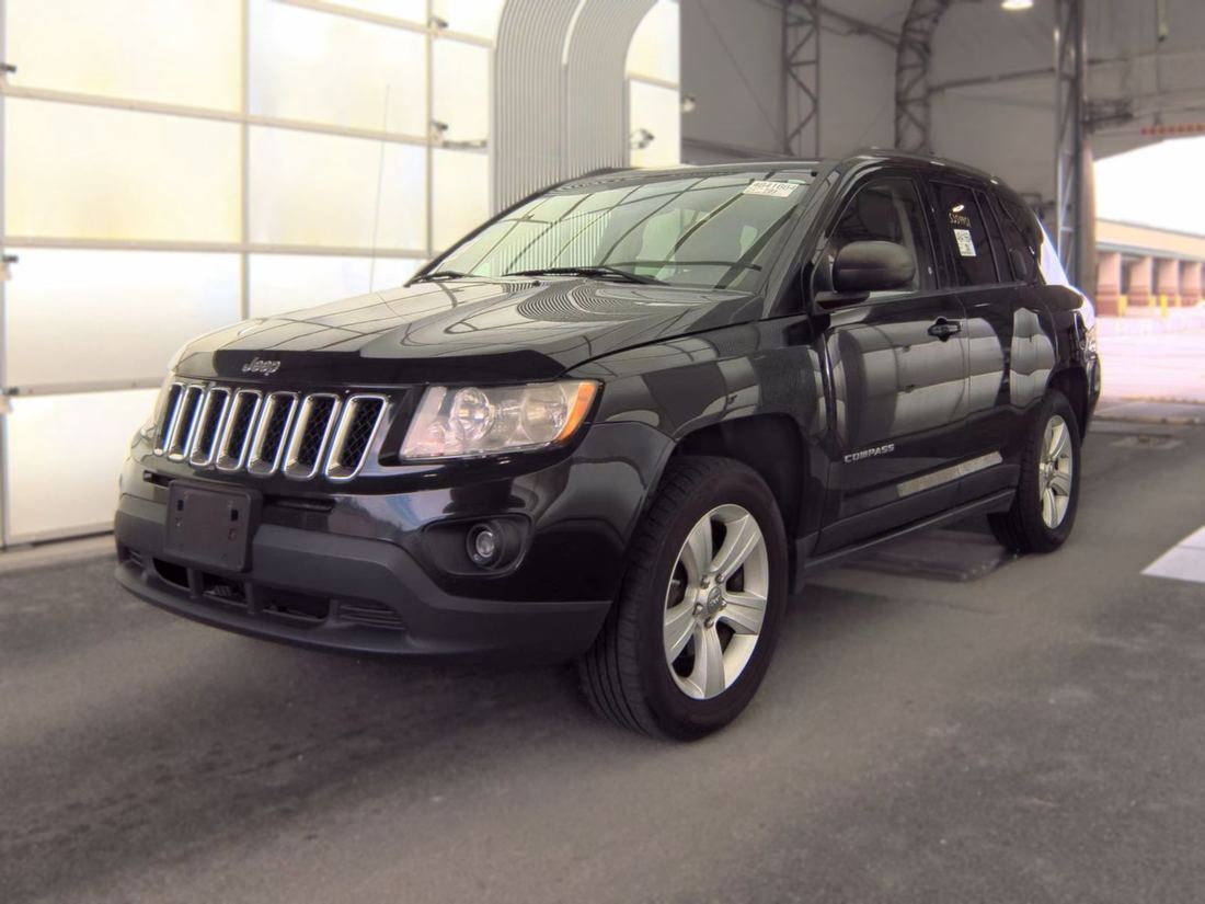 2012 JEEP Latitude