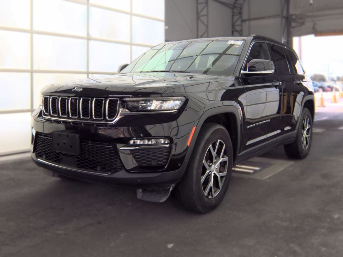2023 JEEP Limited