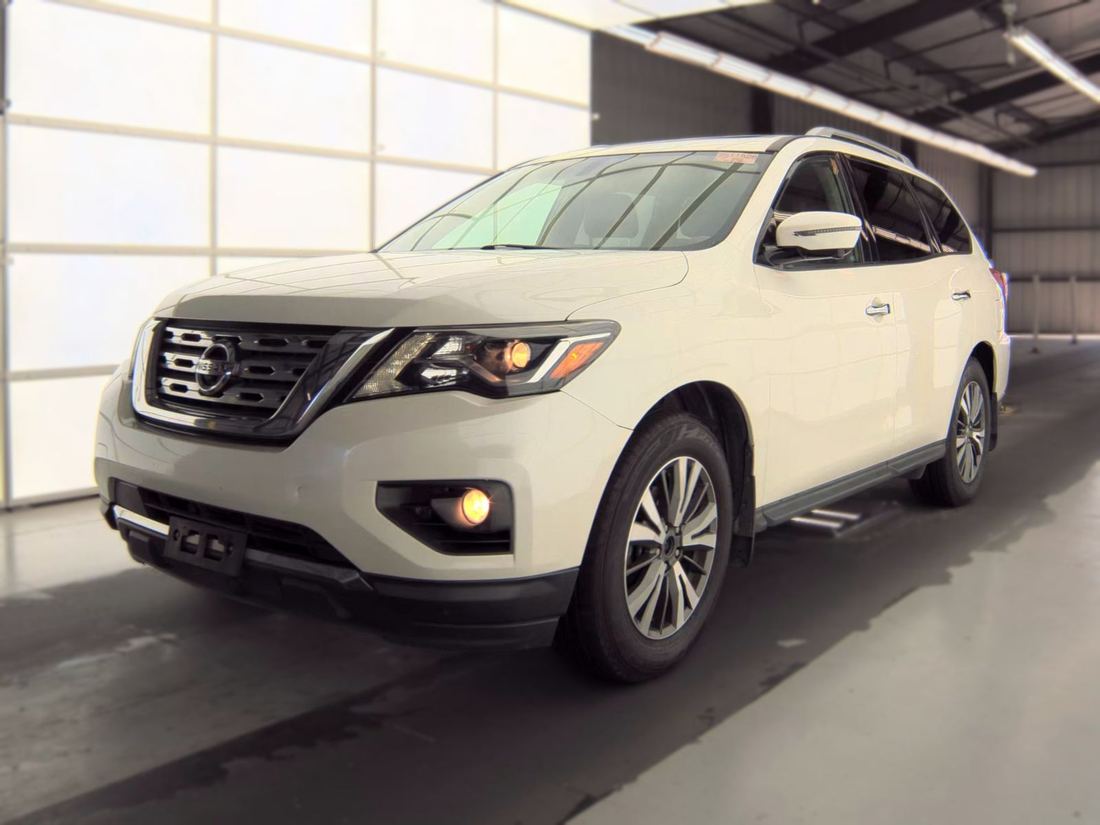 2017 NISSAN Pathfinder