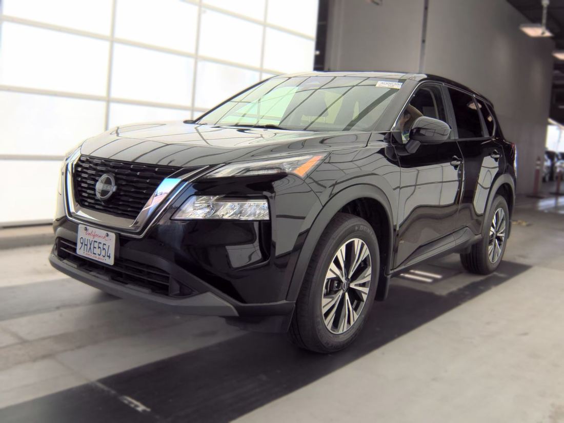 2023 NISSAN SV