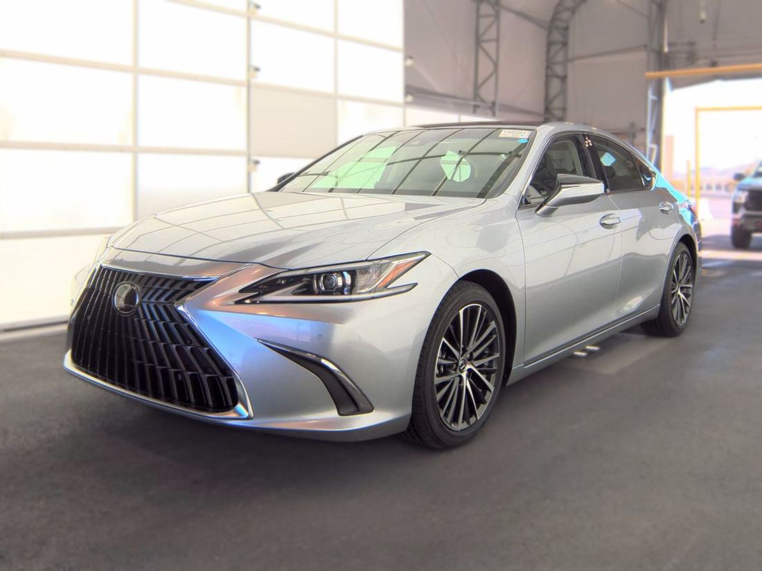 2024 LEXUS 10 Series