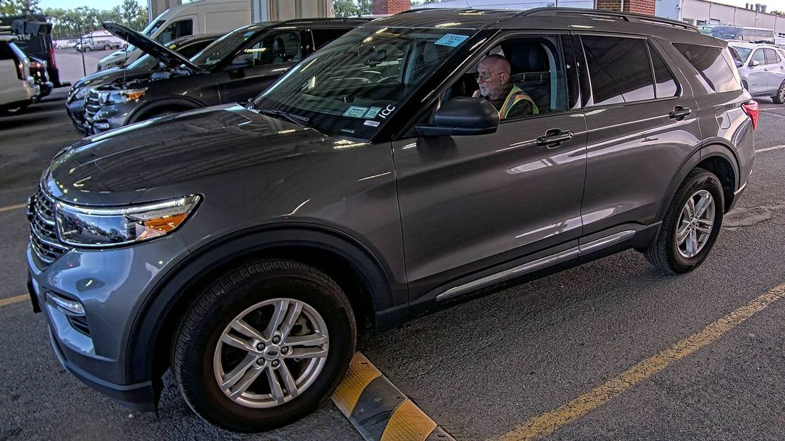 2023 FORD XLT