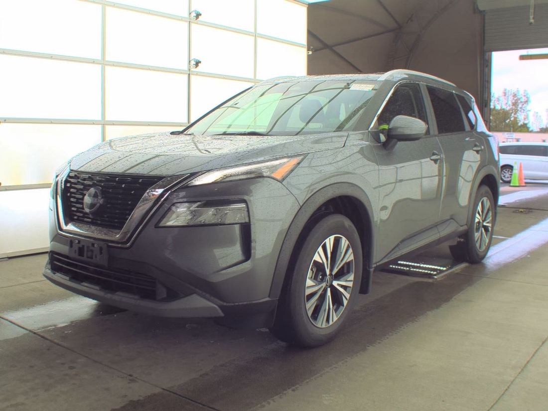 2023 NISSAN SV