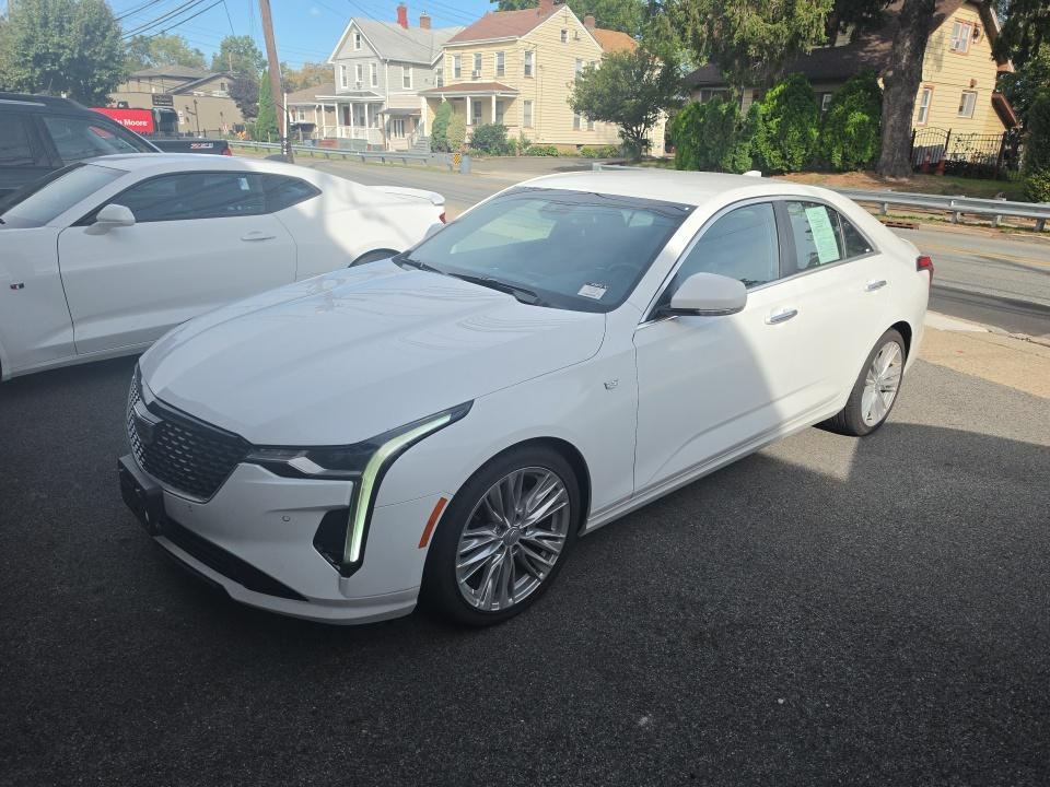 2024 CADILLAC Premium Luxury