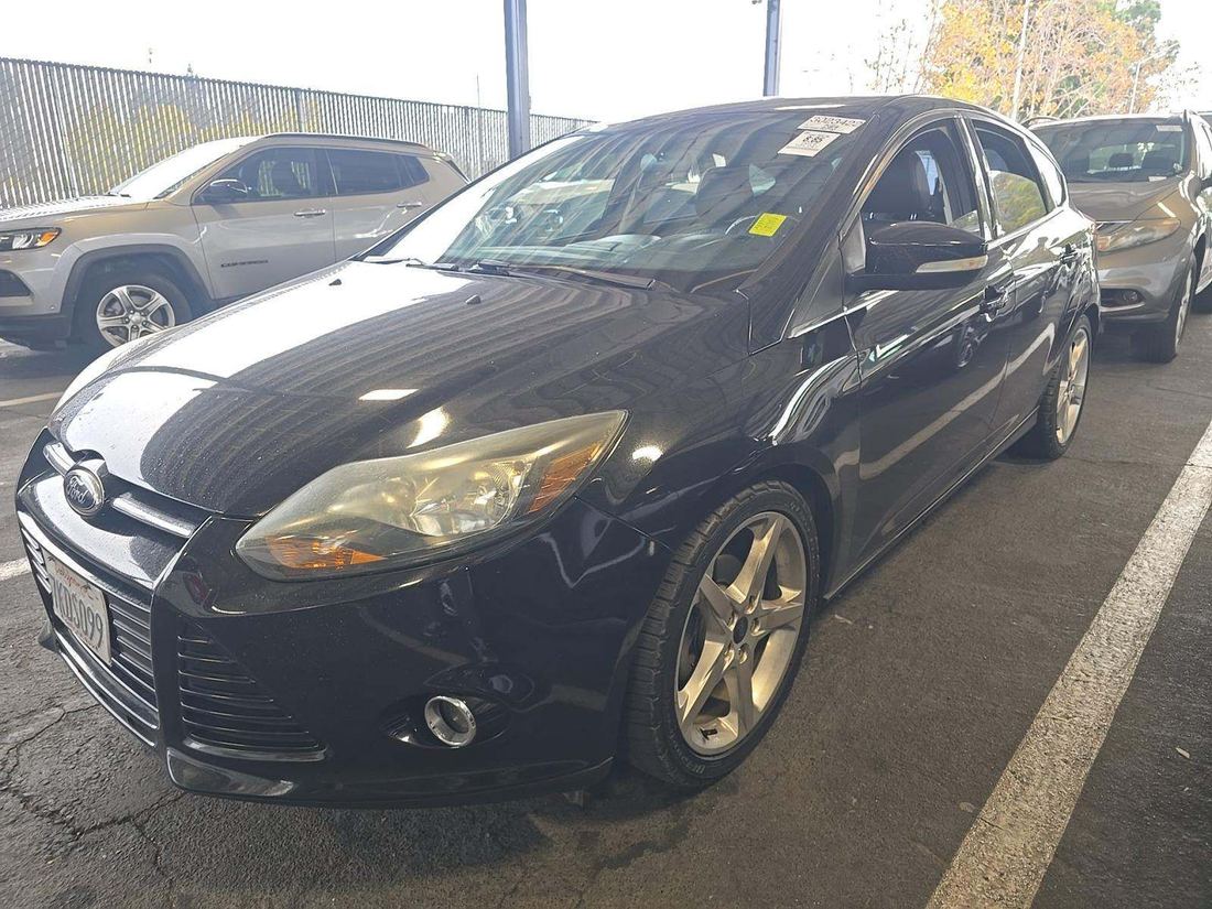2014 FORD Titanium