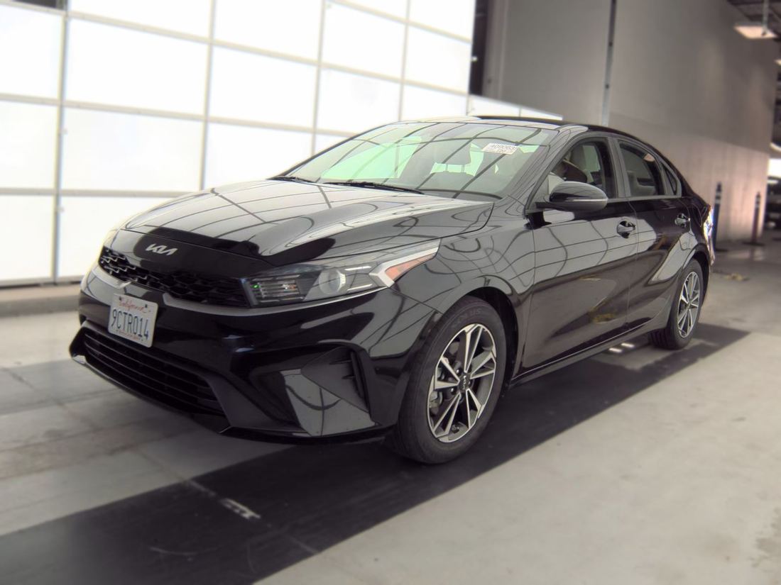 2023 KIA LX, LXS