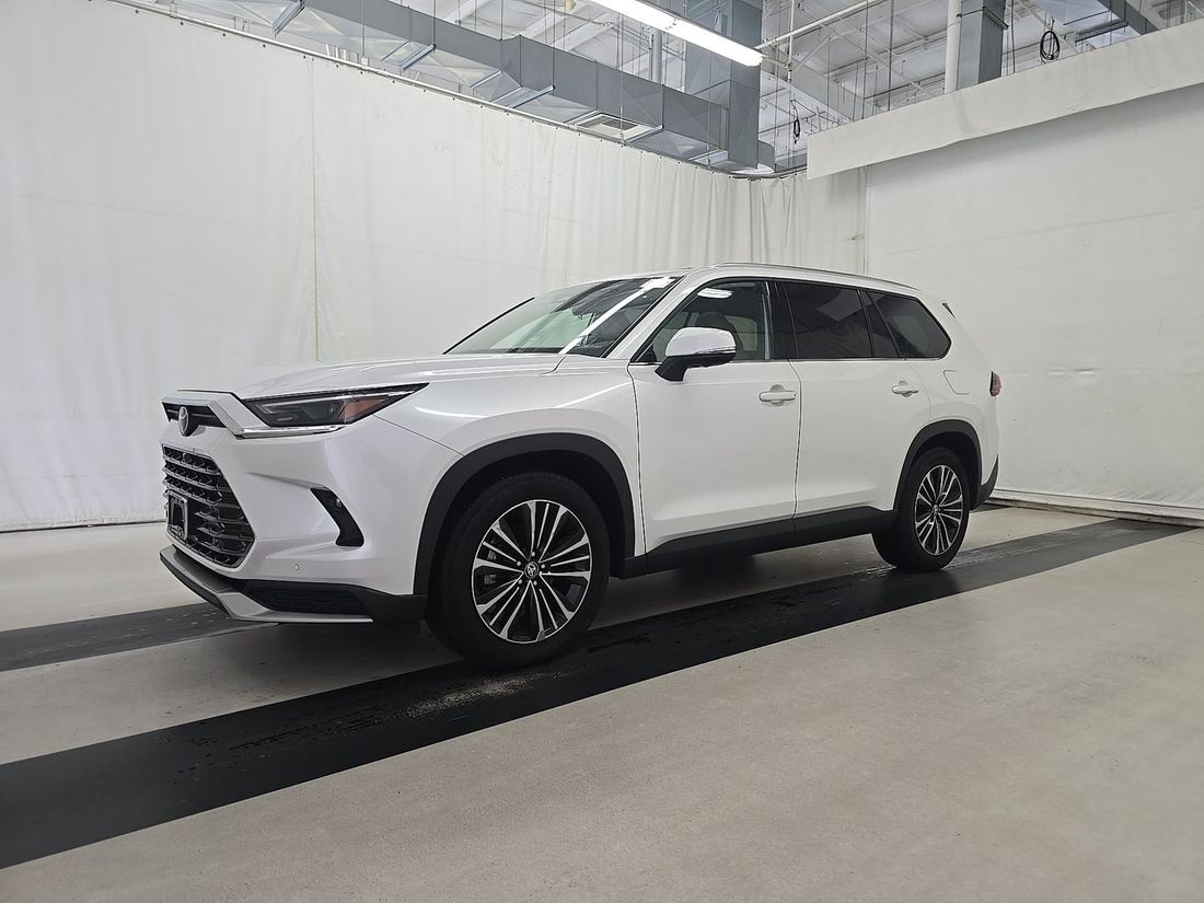 2025 TOYOTA 15 Series