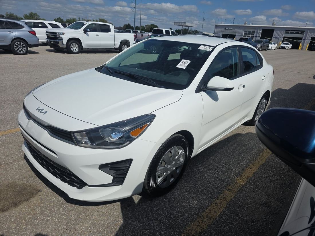 2022 KIA LX, S