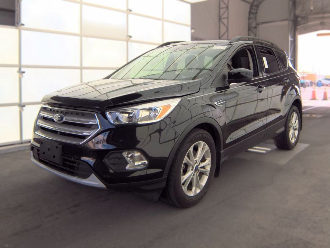 2018 FORD SE