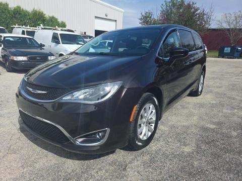 2019 Chrysler Touring Plus