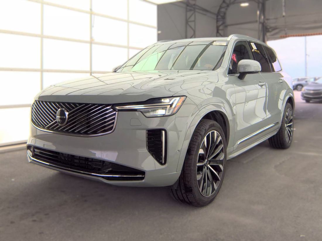 2026 VOLVO Plus Bright