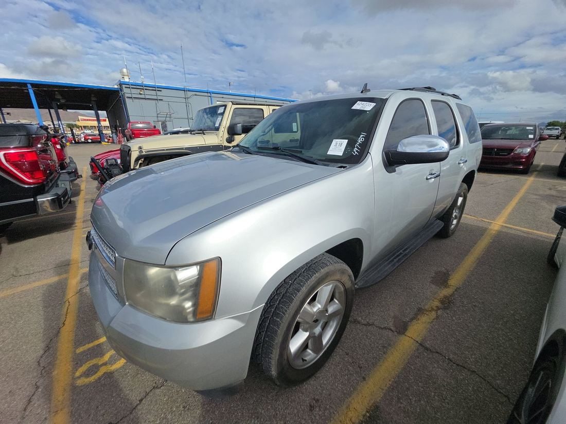 2011 CHEVROLET 1/2 ton