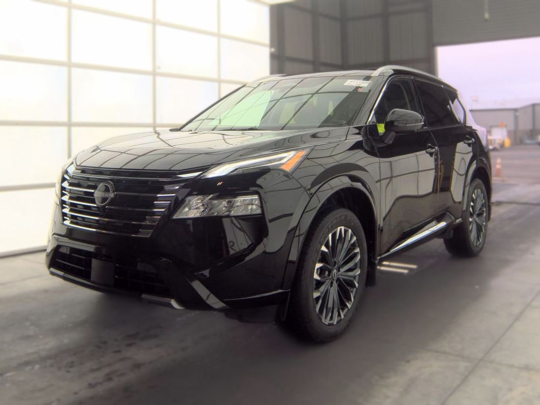 2026 NISSAN Platinum