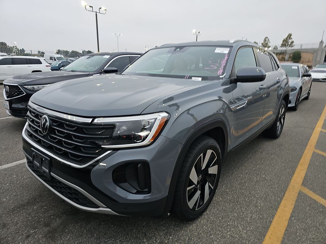 2024 VOLKSWAGEN SE w/Technology