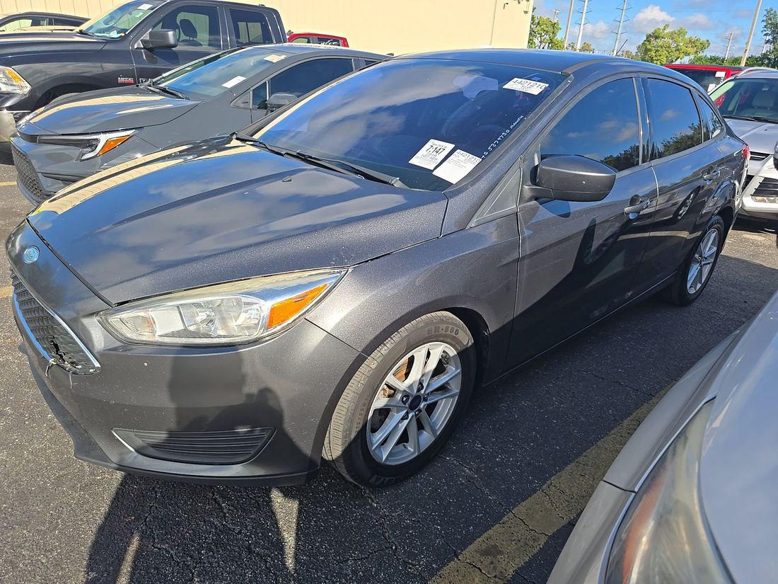2018 Ford SE