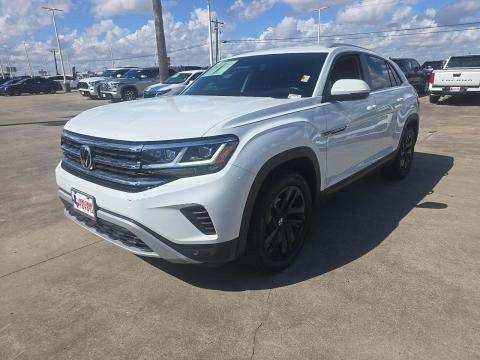 2022 Volkswagen 4Motion SE w/ Tech