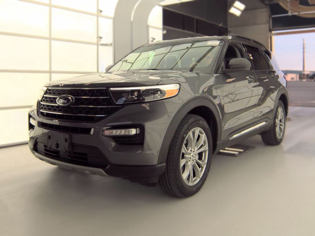 2023 FORD XLT