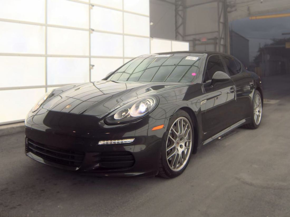 2014 PORSCHE Base (2WD), 4 (4WD)