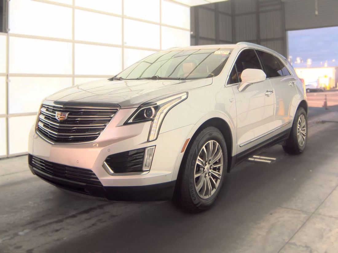 2017 CADILLAC Luxury