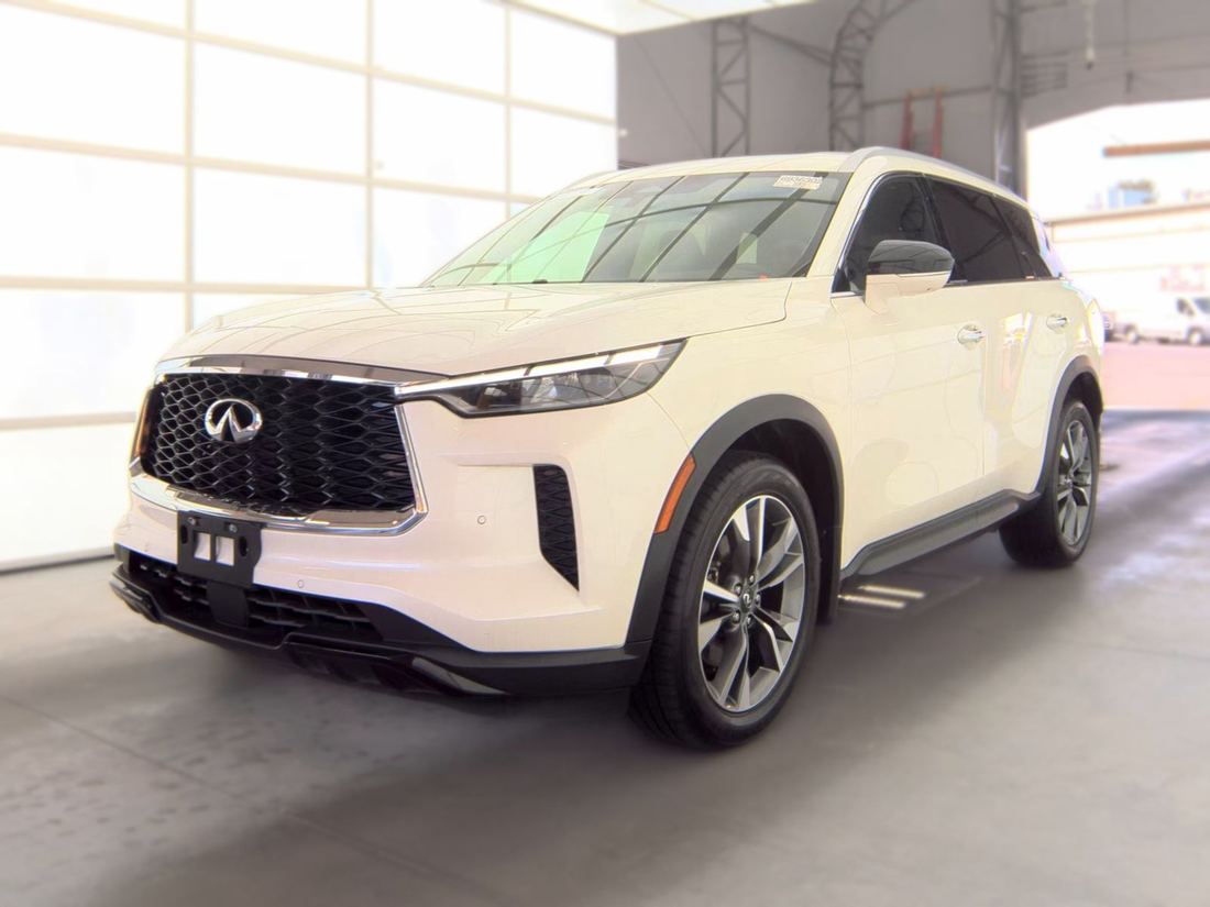 2023 INFINITI Luxe