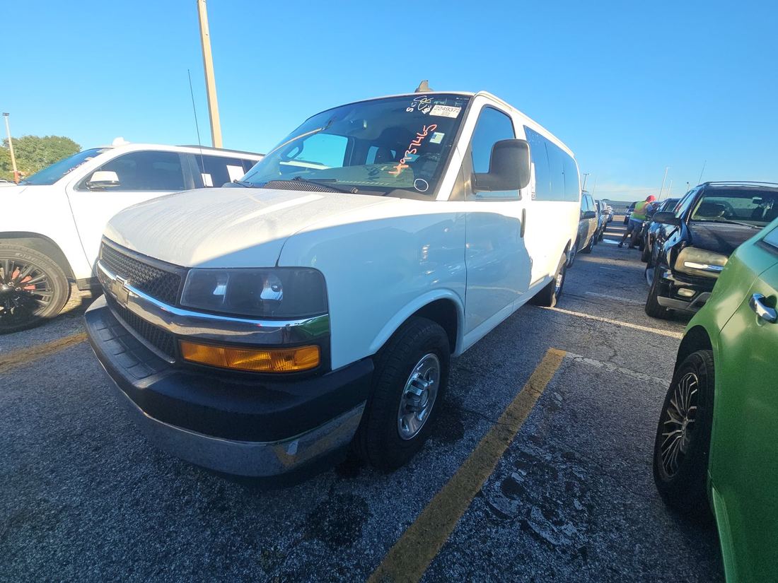 2019 Chevrolet 3500 Passenger