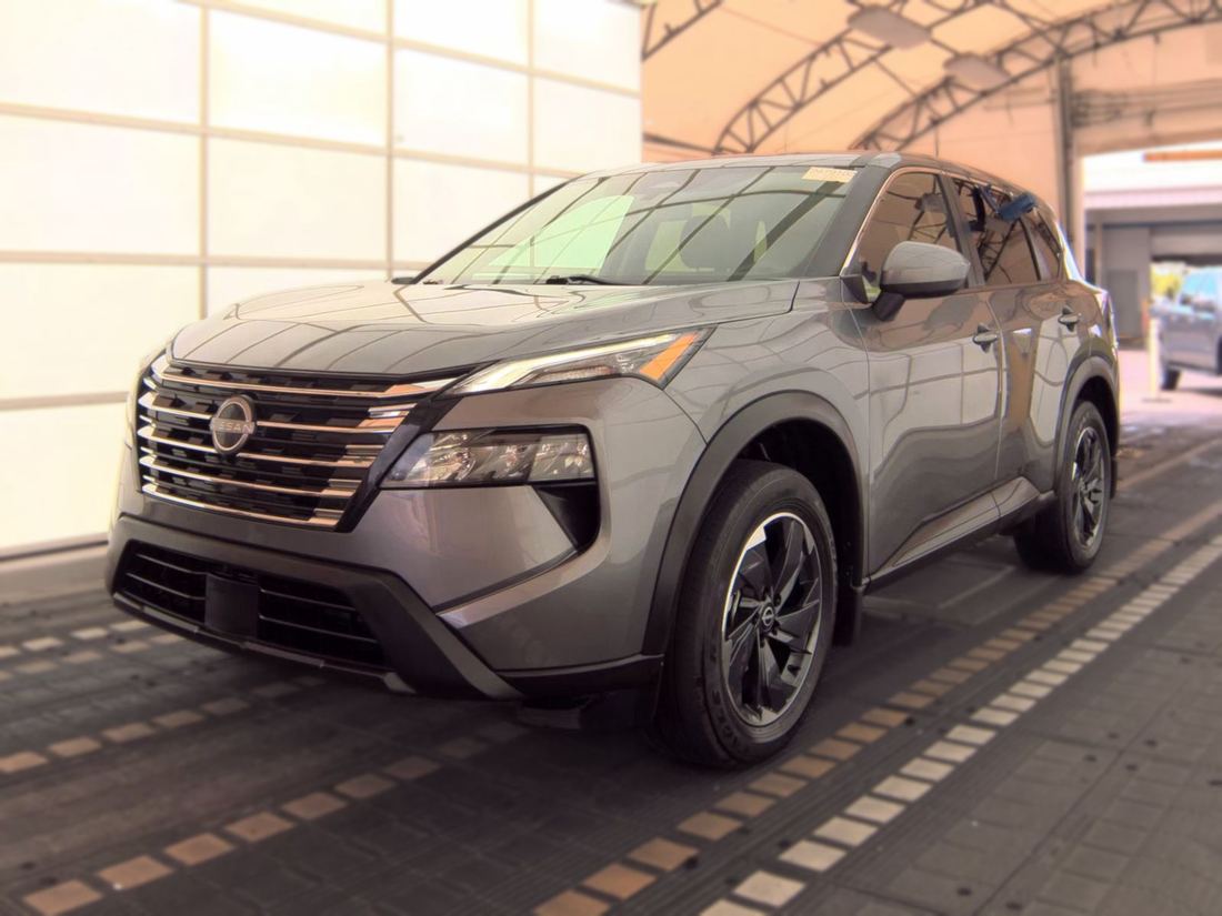 2024 Nissan SV