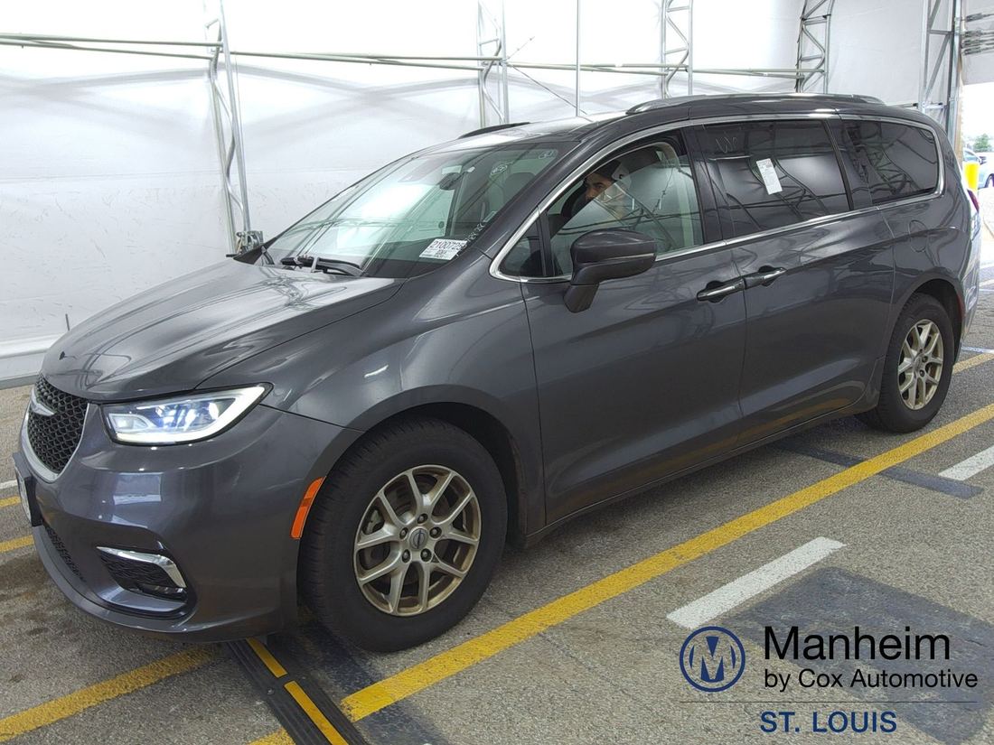 2021 CHRYSLER Touring L