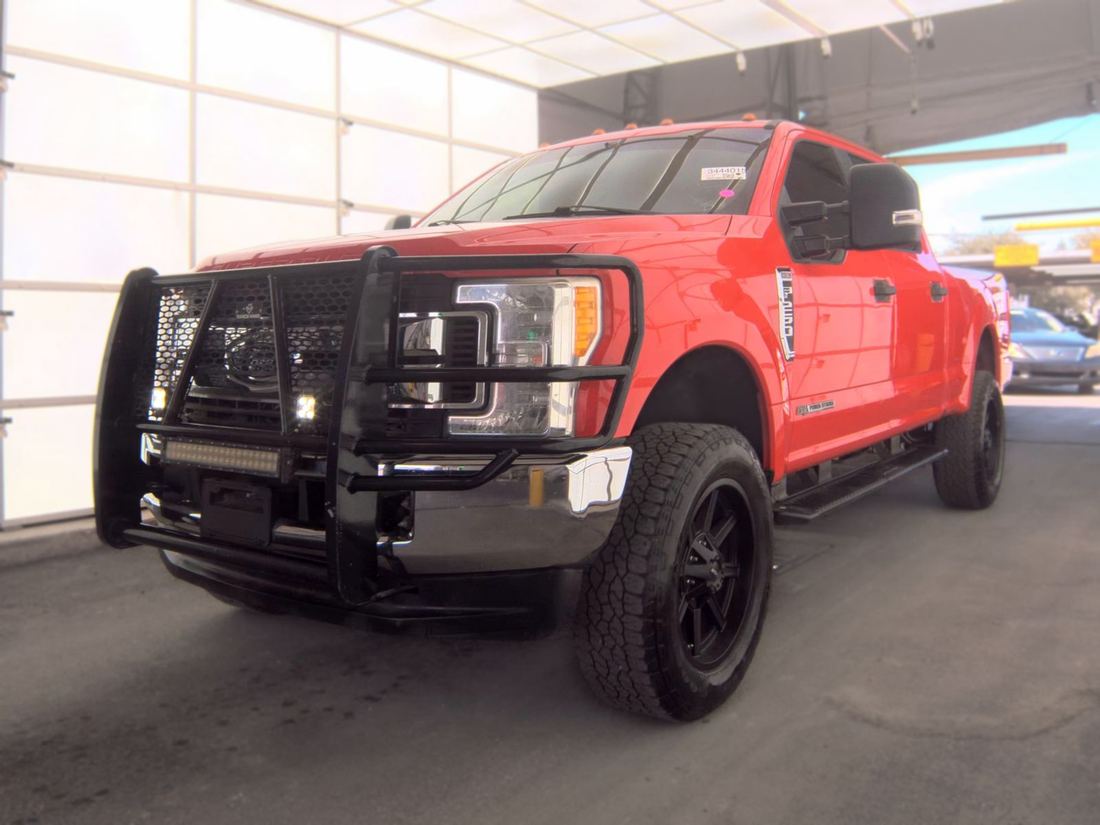 2017 FORD Super Duty - Single Rear Wheel
