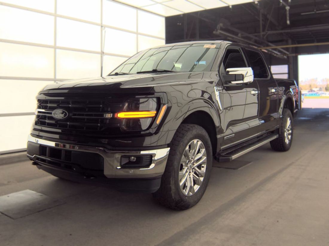 2024 FORD XLT