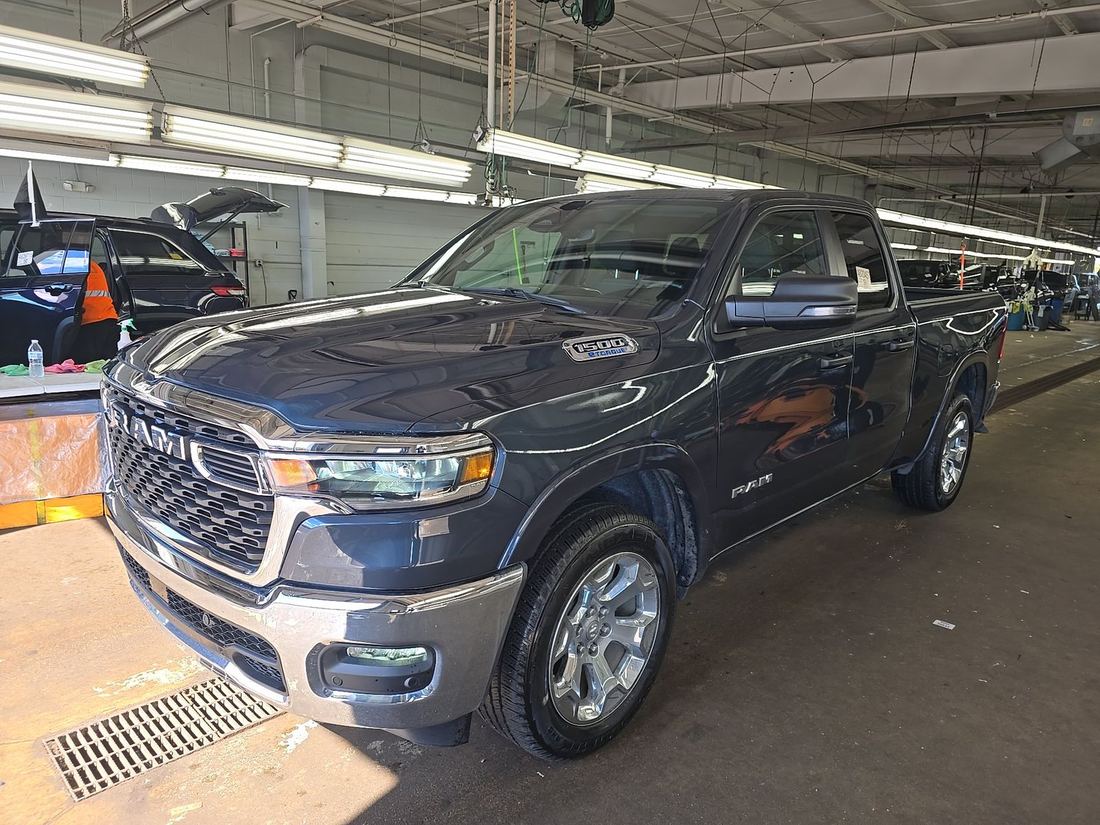 2025 RAM Big Horn/Lonestar