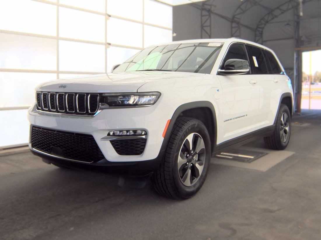 2024 JEEP WL