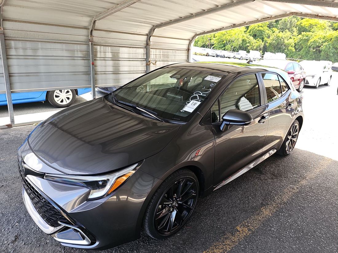 2025 TOYOTA 12 Series