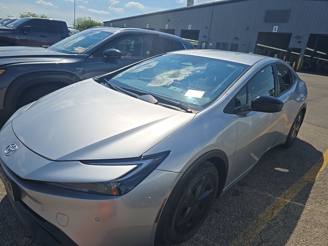 2025 TOYOTA 60 Series