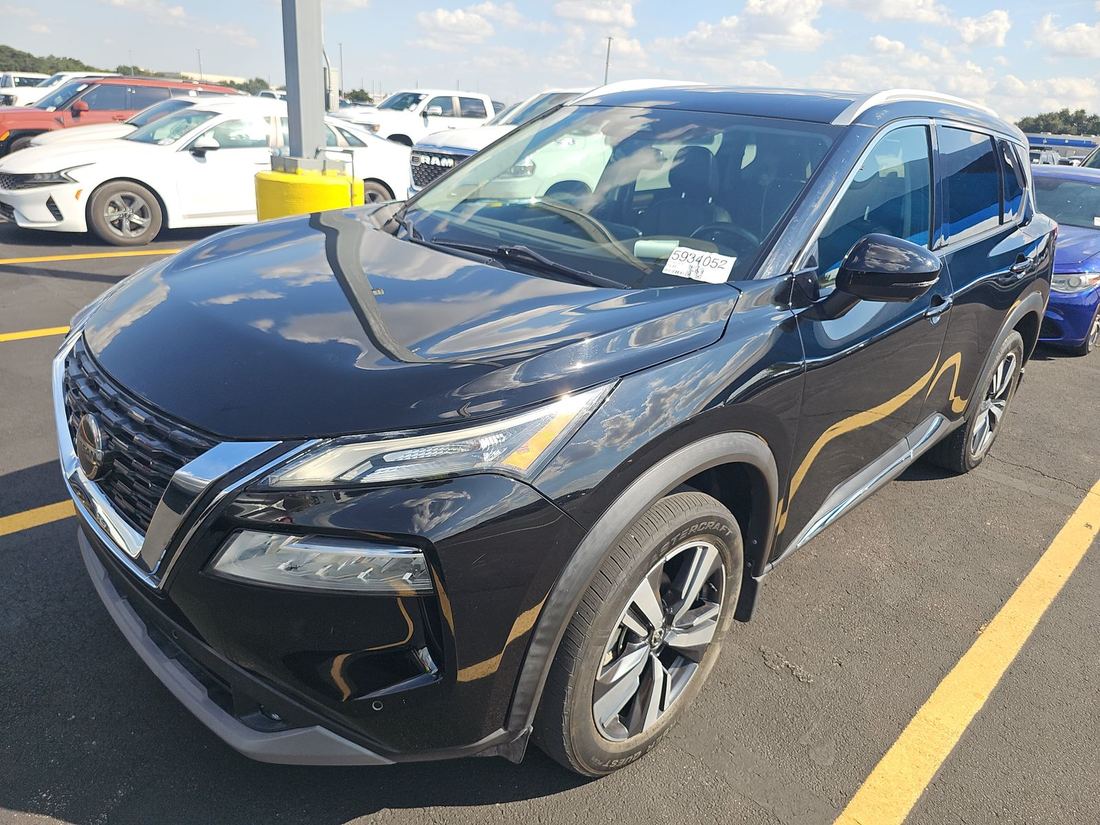 2021 NISSAN SL