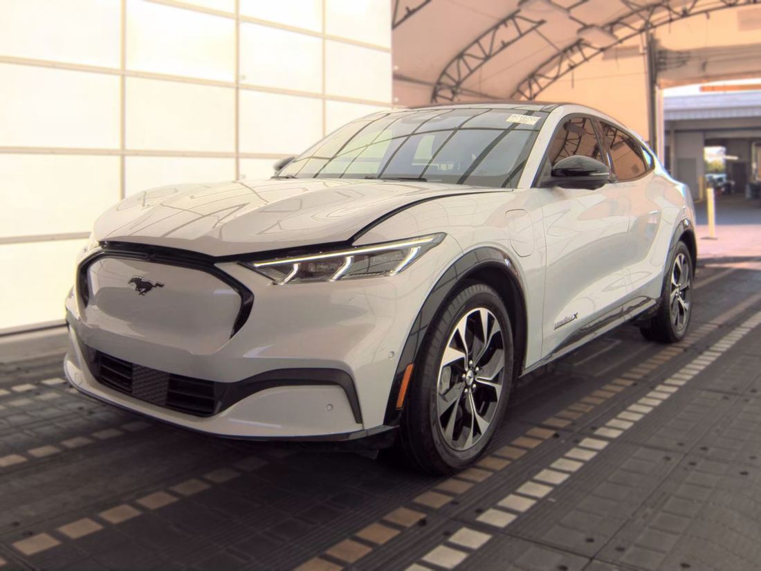 2023 FORD Premium
