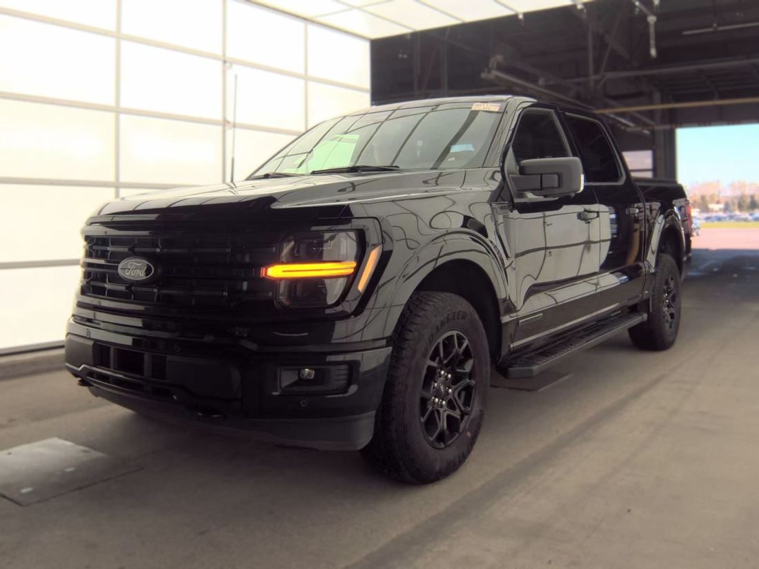 2024 FORD XLT